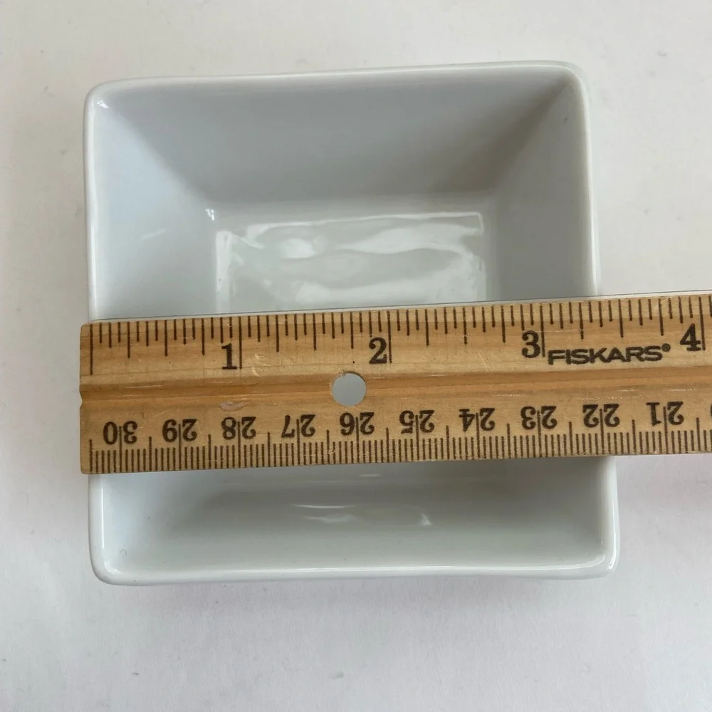 (3) Square ramekins